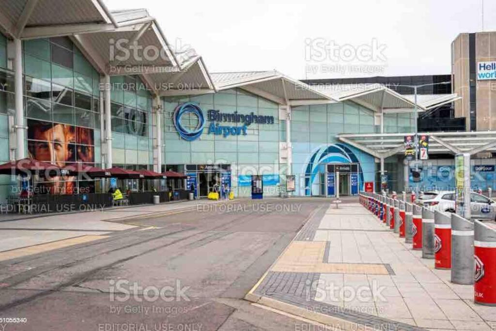 Entire Apartment / Nec / Resorts World / Birmingham Airport Sheldon  Extérieur photo