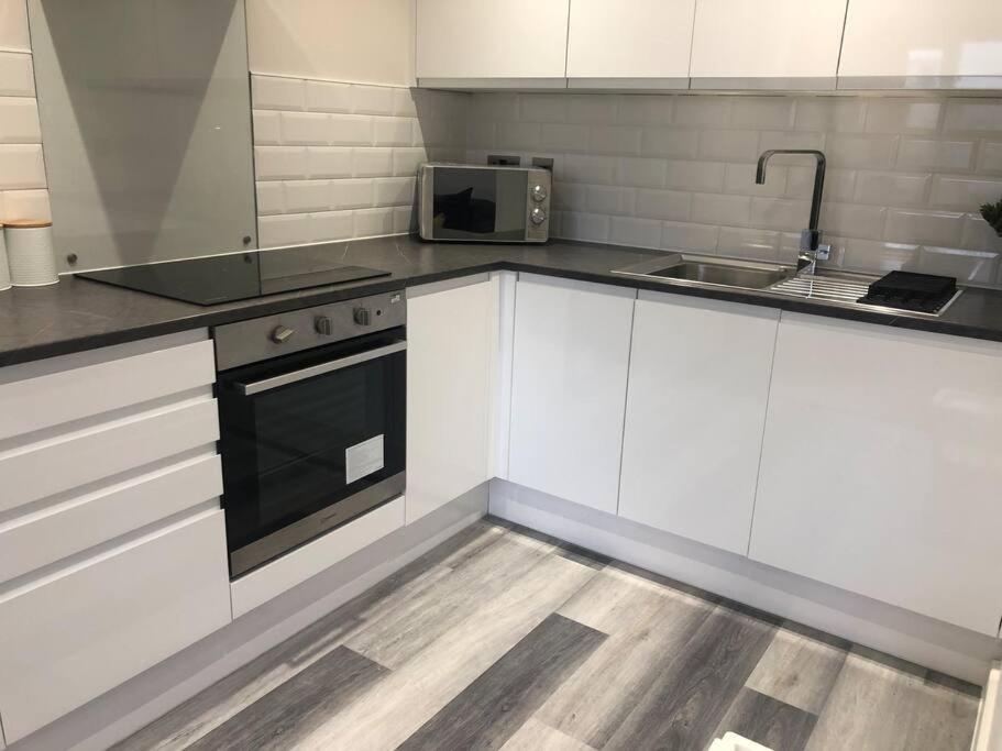 Entire Apartment / Nec / Resorts World / Birmingham Airport Sheldon  Extérieur photo